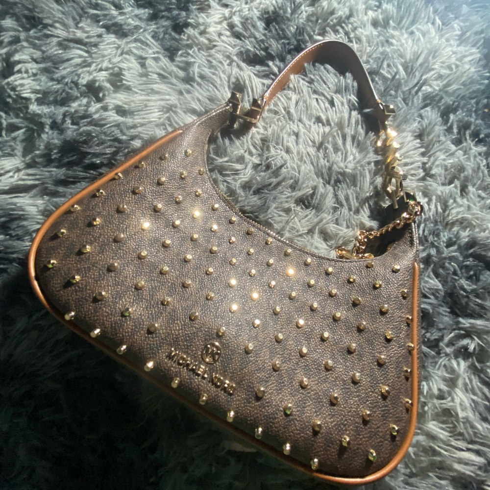 Michael Kors Gold Studded Tan Shoulder Bag - Picture 2 of 5